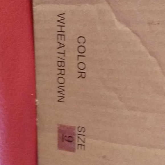 Shoes - Picture 5 of 5